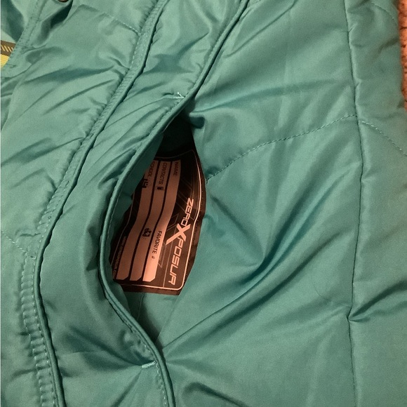 Vest - Picture 5 of 5